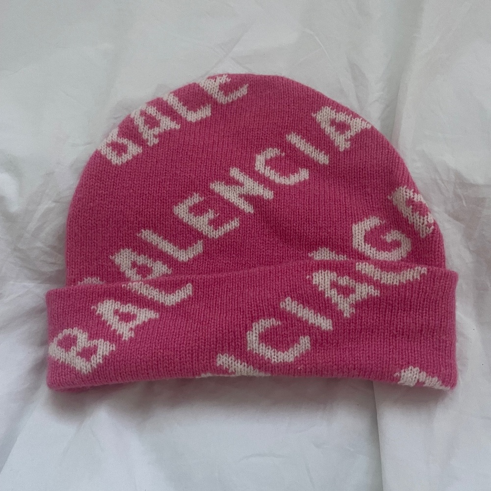 Balenciaga all over Logo beanie